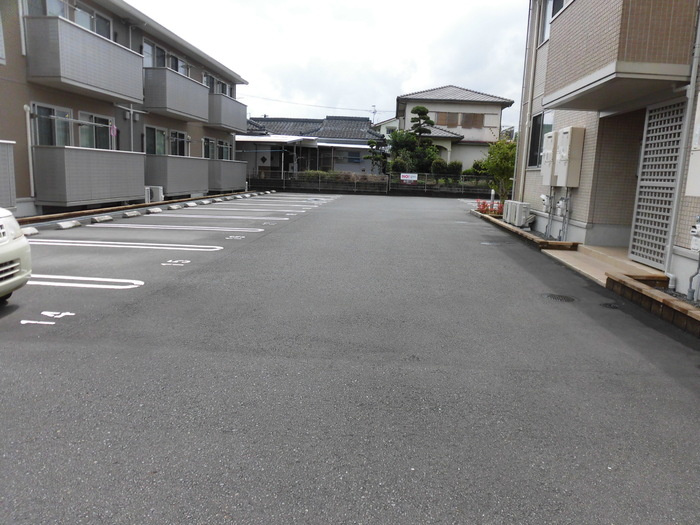 ル・グラン花繰 Ⅱの駐車場|駐車場