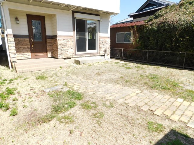 あま市森６丁目の中古一戸建の庭|◇庭◇　　ガーデニングやＢＢＱなど家族で楽しめる広い庭付き♪