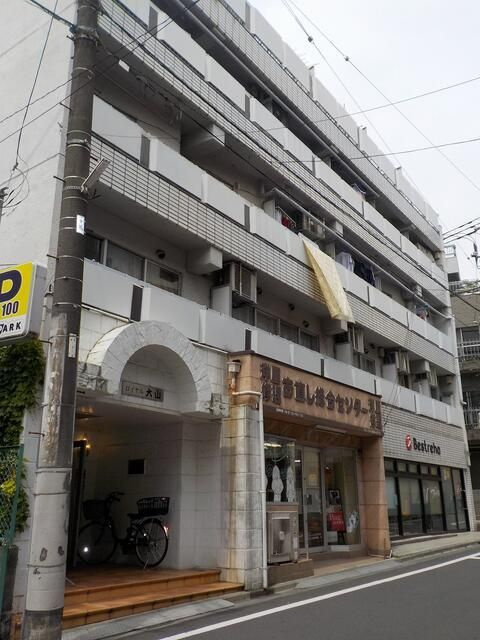 ロイヤル大山の外観