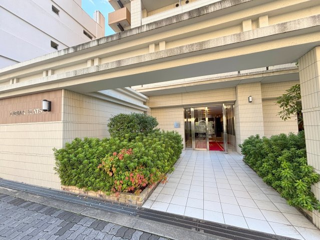 アーバンフラッツ新大阪1のエントランス