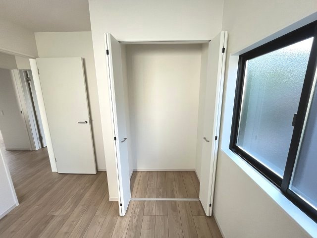【収納】 | 福岡市東区若宮3丁目5期　1号棟（全1棟）【仲介手数料無料・0円】 | 施工例。施工例は完成時と異なる場合があります。