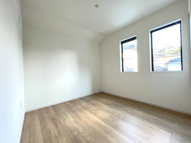 【子供部屋】 | 福岡市東区若宮3丁目5期　1号棟（全1棟）【仲介手数料無料・0円】 | 施工例。施工例は完成時と異なる場合があります。