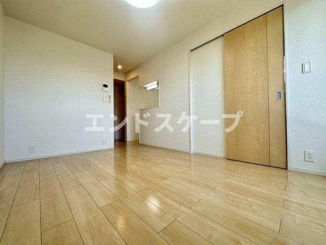 メゾン　マローネの居間・リビング|高崎、前橋のお部屋探しはエンドスケープまで！お客様の理想お聞かせ下さい♪