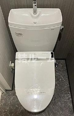 北区赤羽西１丁目の賃貸マンションのトイレ|別号室参考写真