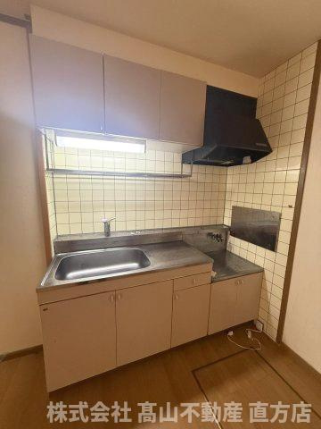 直方市大字感田のアパートのキッチン