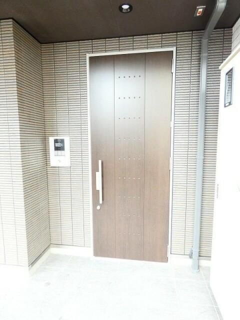 ヴィッラ　アルテのエントランス