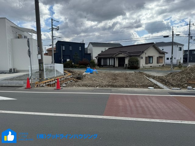 下滝野6期　2号棟の前面道路含む現地写真|南北両面道路