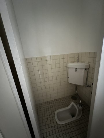 津山市船頭町　店舗71.02㎡のトイレ