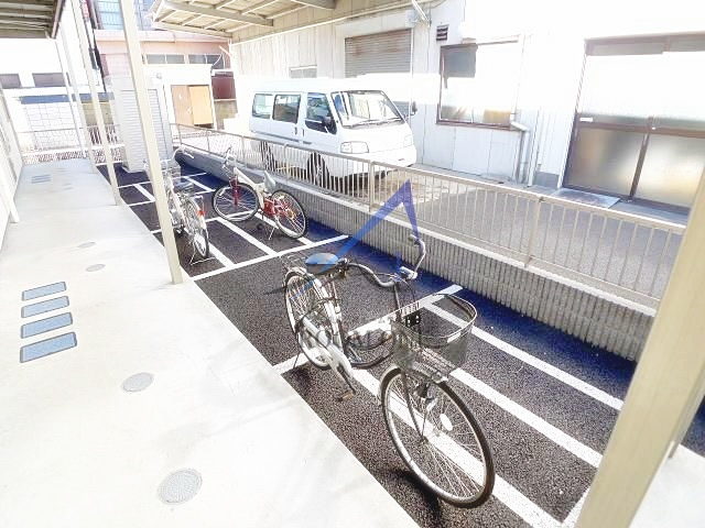 アムール　ブション