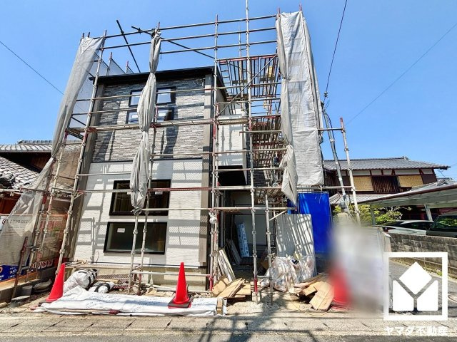 大津市大萱２丁目　1期　1号棟の前面道路含む現地写真