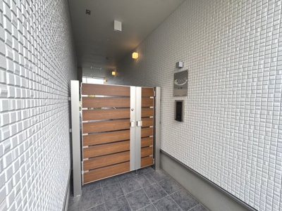 【エントランス】 | あんしん+小畑町08-13001