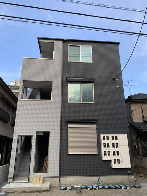 ＭＯＤＥＳＣＯＲＴの外観