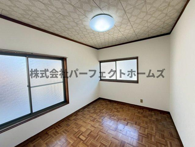 東藤田町　賃貸の洋室|落ち着いた色調の洋室です