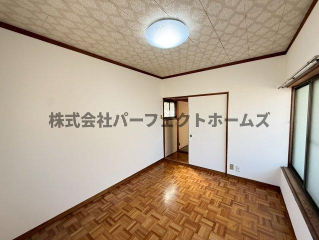 東藤田町　賃貸の洋室|落ち着いた色調の洋室です