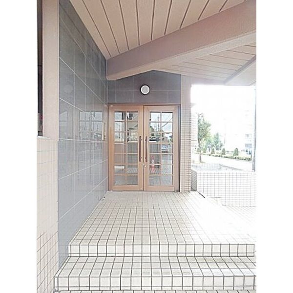 第3猪飼ビルのエントランス