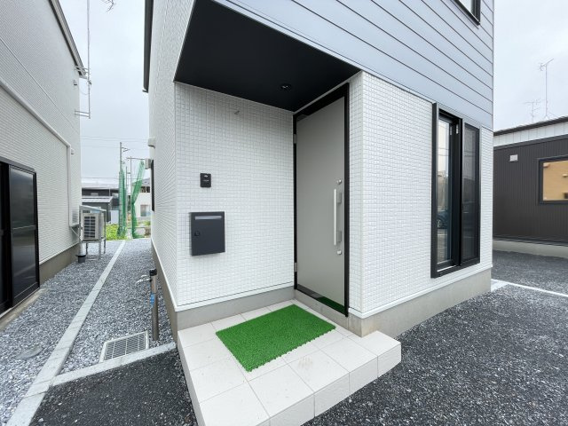 三戸郡階上町蒼前東5丁目の玄関