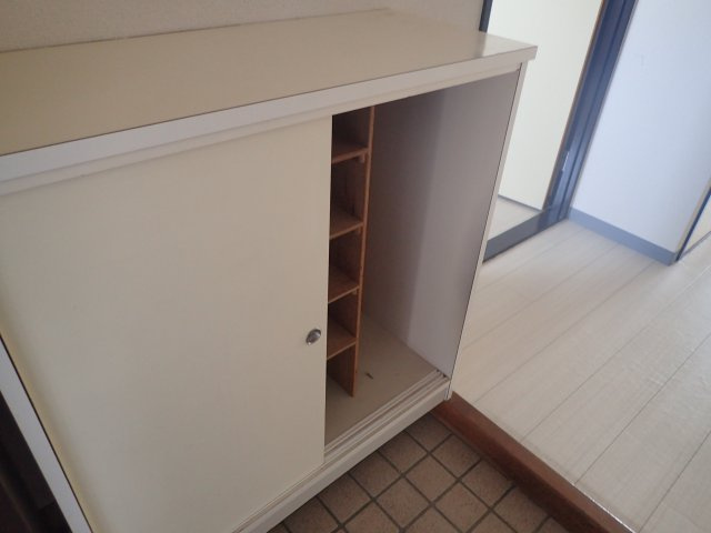 スカイガーデン兜山の収納