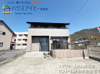 【外観】 | 岐阜市隆城町！ミサワホームさん施工中古住宅！お車並列3台可能！広々25帖のリビング♪ロフト付き！ | 岐阜市隆城町！ミサワホームさん施工中古住宅！お車並列3台可能！広々25帖のリビング♪ロフト付き！