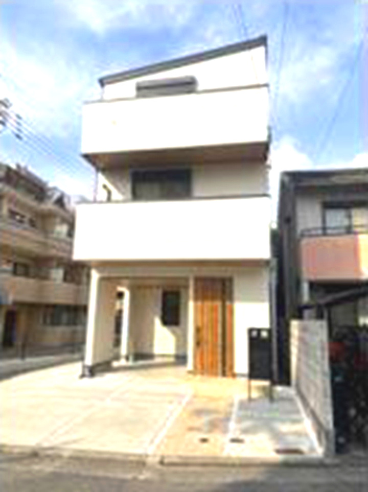 灘区稗原町3丁目　中古戸建の駐車場