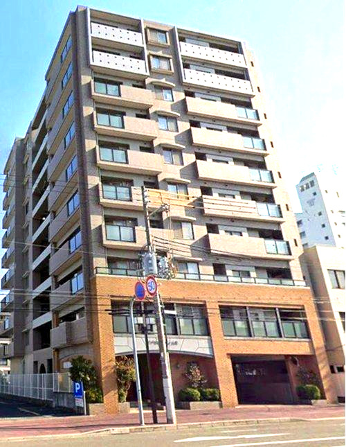 エクセルシティ上沢の外観|広い空と眺望に包まれる高層階