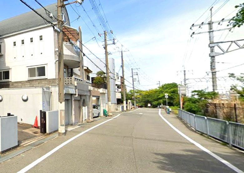 西宮市霞町の前面道路含む現地写真