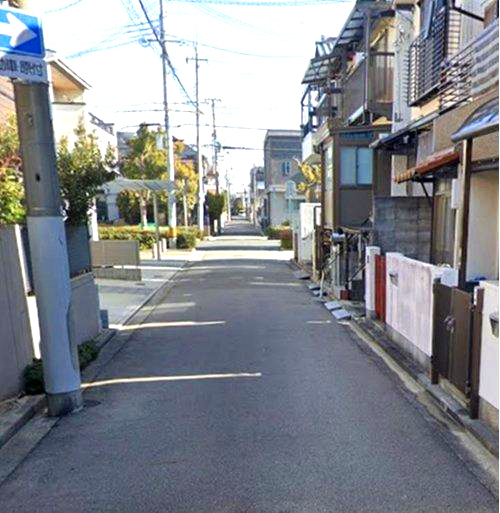 浜甲子園3丁目　中古戸建の前面道路含む現地写真