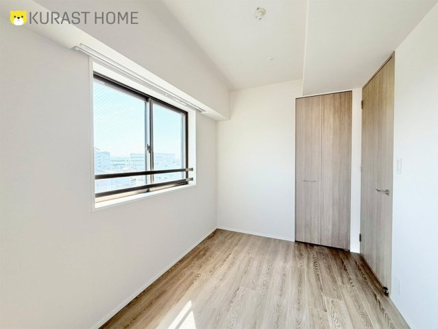 パラドール四条梅津　5階の洋室