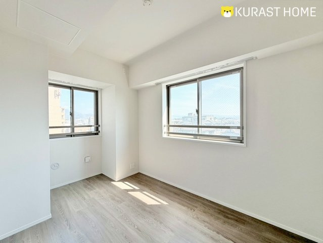 パラドール四条梅津　5階の洋室