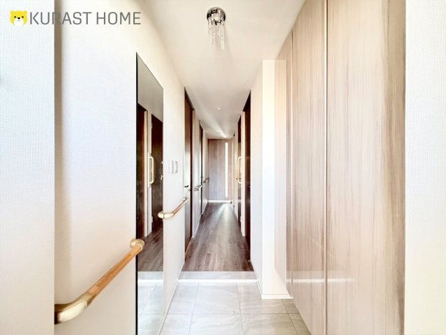 パラドール四条梅津　5階の玄関