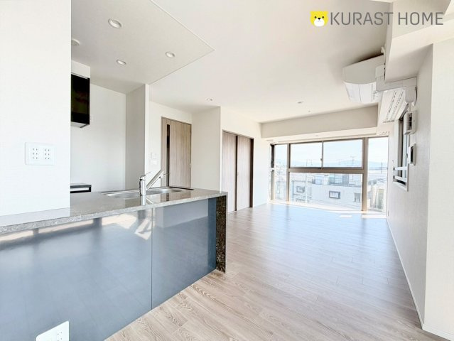 パラドール四条梅津　5階の居間・リビング