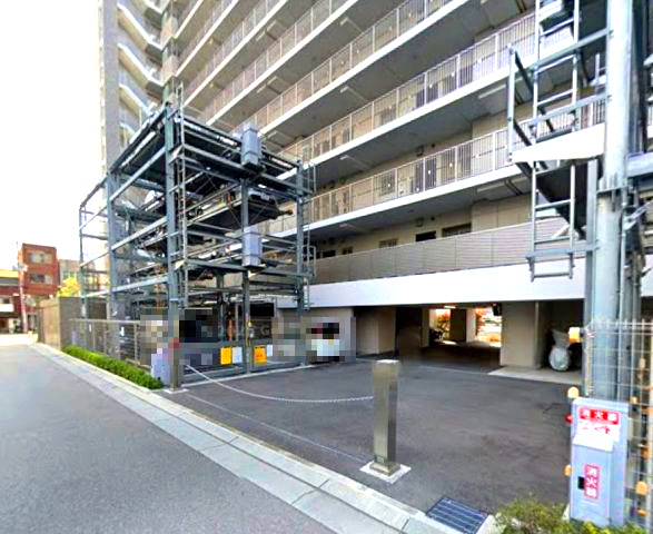 サンメゾン神戸新長田の駐車場