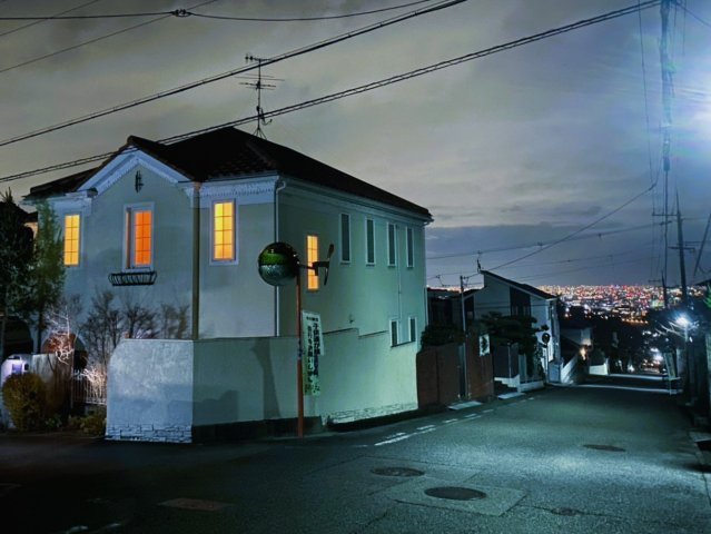 宝塚市泉ガ丘の前面道路含む現地写真