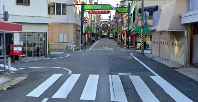 ドルフィンズマンション板宿の周辺