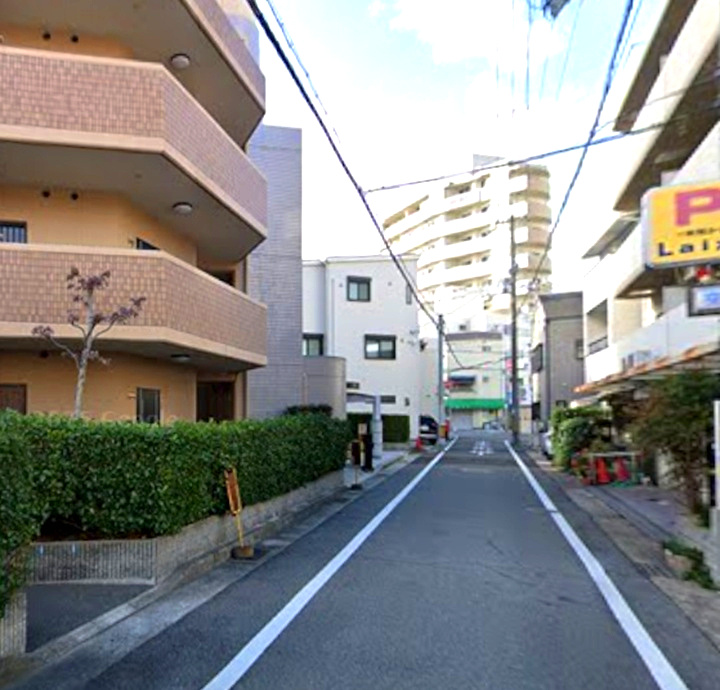 ドルフィンズマンション板宿の周辺
