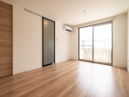 KTM・スクウェアの居間・リビング