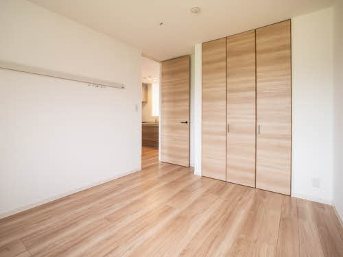 KTM・スクウェアの寝室