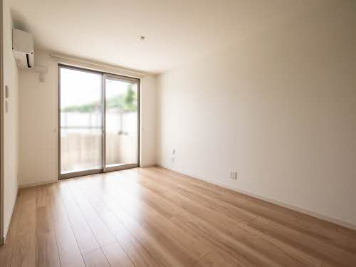 KTM・スクウェアの居間・リビング