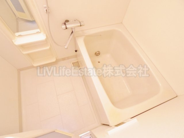 グランディール天神の浴室