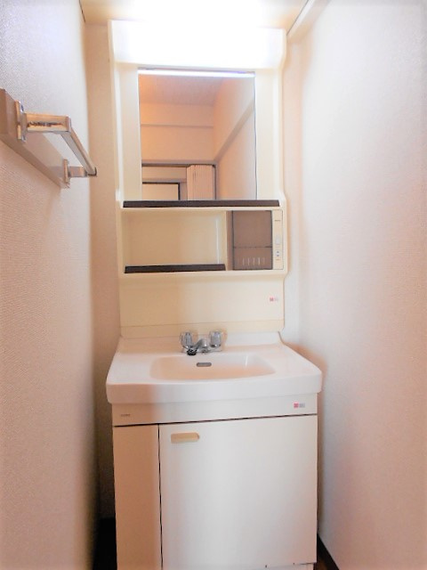 ビレッジハウス秋多5号棟の洗面所