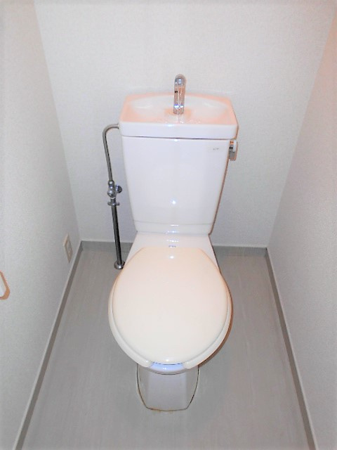 ビレッジハウス秋多5号棟のトイレ