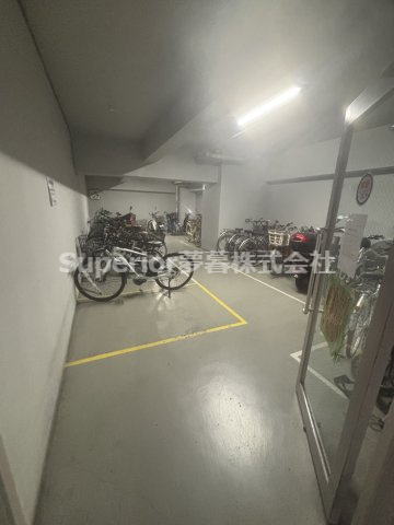 【中古マンション】朝日プラザ浜大津の駐輪場