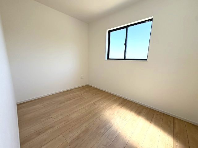 【子供部屋】 | 福岡市中央区輝国2丁目1期　1号棟（全2棟）【仲介手数料無料・0円】 | 施工例。施工例は完成時と異なる場合があります。
