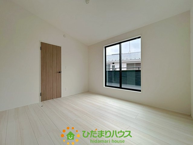 宮代町和戸7期　新築一戸建て　グラファーレの寝室|7.25帖の寝室！