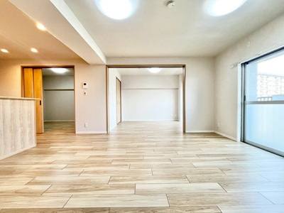 【内装】 | 公社千里山田D住宅A-２棟 | 現在ご返済中のカーローン・カードローン・教育ローンなどを住宅ローンに一本化したり、家具家電購入費用・引越し費用を住宅ローンと組み合わせるなど、お客さまにメリットの多い住宅ローンのご提案が可能です。