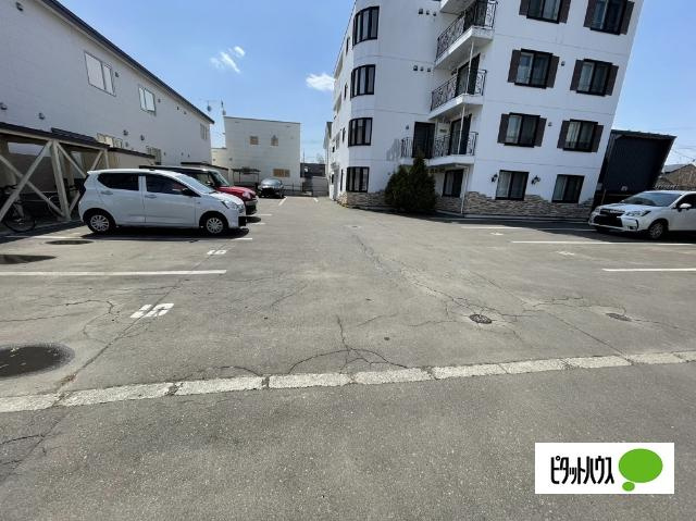 アビタＫの駐車場