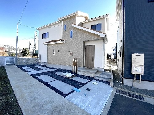 【外観】 | 【仲介手数料０円】松田町松田惣領　新築一戸建て　全6棟 | 2号棟　松田町松田惣領　新築一戸建て　全6棟