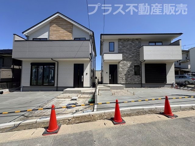 【外観】 | 福岡市中央区輝国2丁目1期　2号棟（全2棟）【仲介手数料無料・0円】 | 現地写真。プラス不動産販売なら、現場の全ての棟をまとめてご見学頂けます。