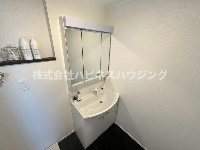 Grand Terrace 野々下の独立洗面台