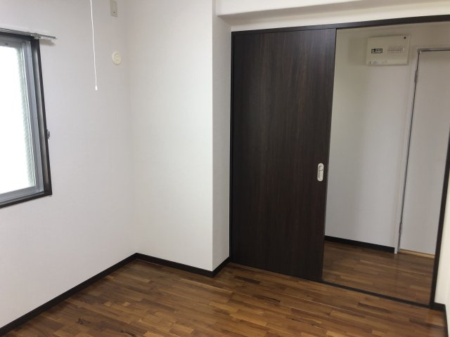 マンションエスポワールの洋室