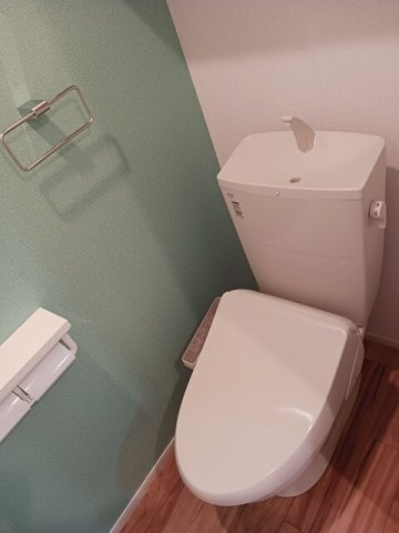 【トイレ】 | クレスト | 落ち着いた色調のトイレです